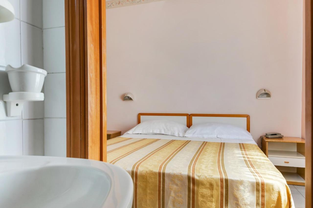 Hotel Sorriso Rimini Dış mekan fotoğraf